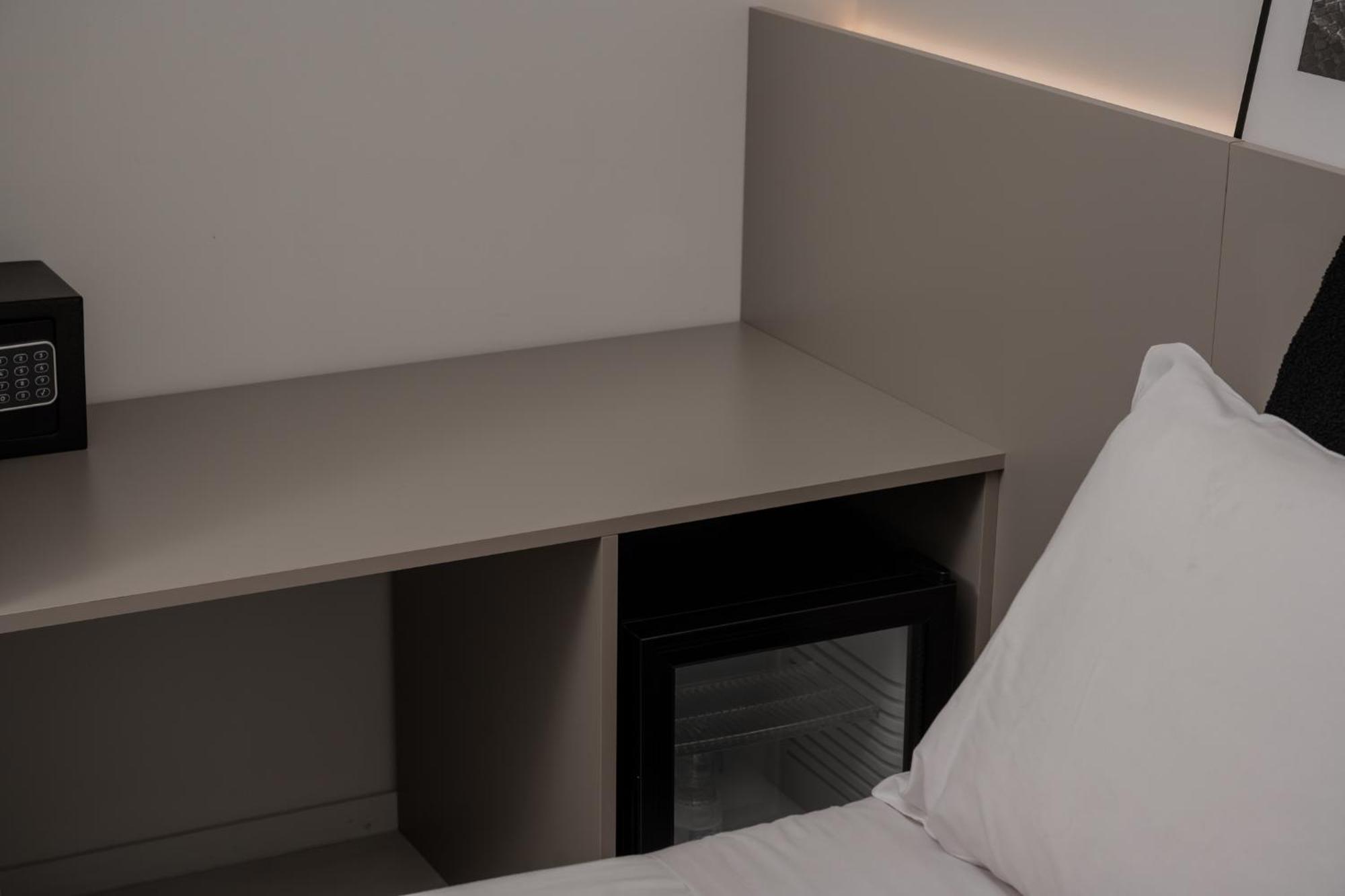 Iodis Relais Hotel Naples Bilik gambar